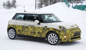 Mini тестирует свой первый электрокар